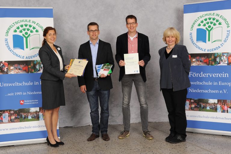 Read more about the article KBS Nordhorn als „Umweltschule in Europa“ und „Internationale Agenda-21 Schule“ ausgezeichnet