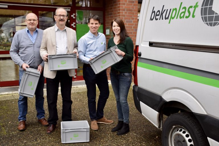 Read more about the article Bekuplast übergibt „Handyboxen“ für alle Unterrichtsräume an die Kaufmännischen Berufsbildenden Schulen (KBS) Nordhorn