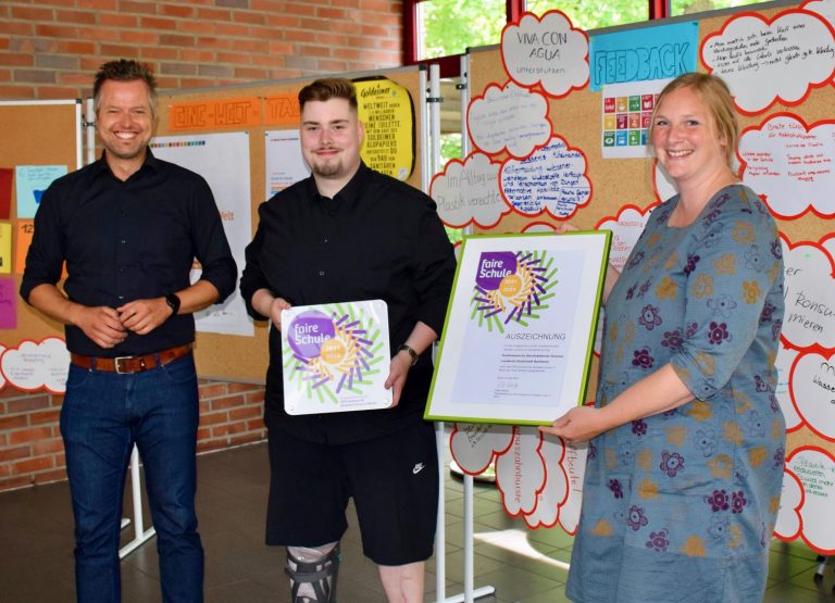 Read more about the article KBS Nordhorn zur ersten Fairen Schule in Niedersachsen zertifiziert