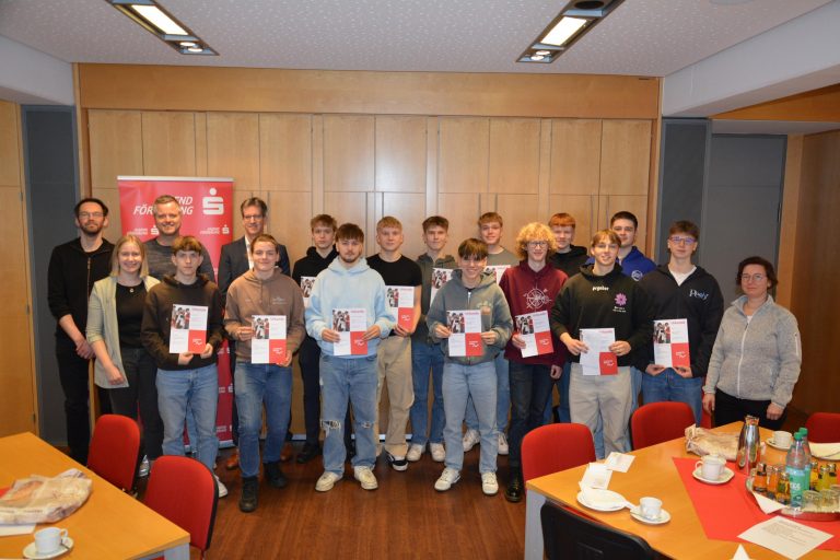 Read more about the article Erfolgreiche Teams der KBS:<br>Spitzenleistungen im Planspiel Börse